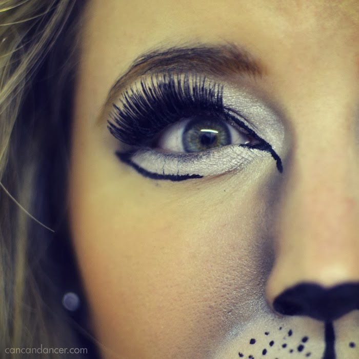 lion eye makeup