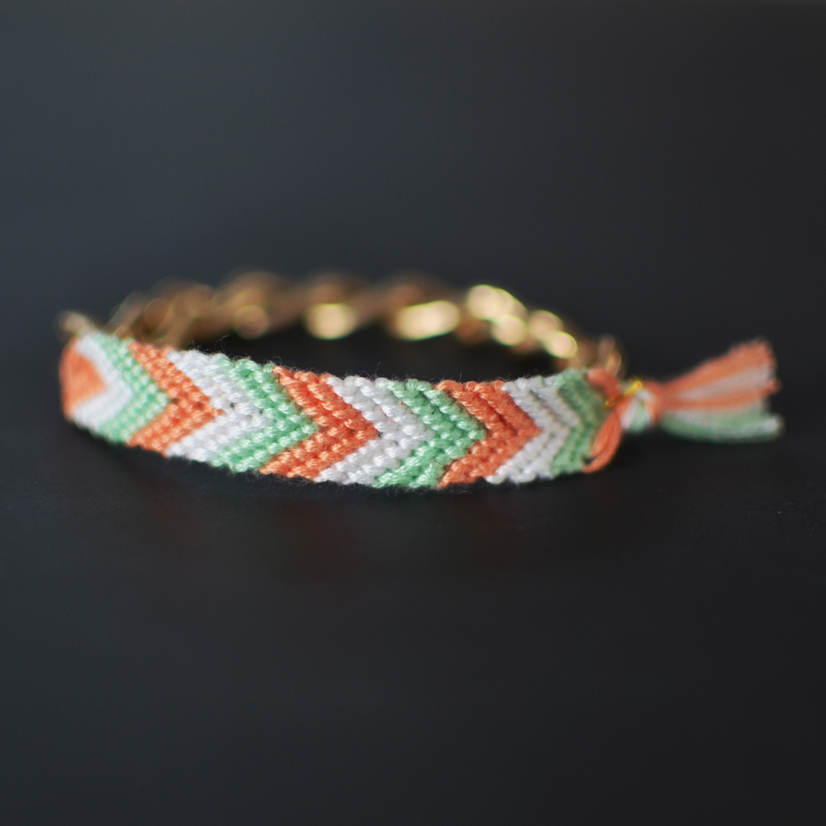 Chevron Friendship Bracelet -   Diy bracelets patterns, Friendship  bracelets diy, Yarn bracelets